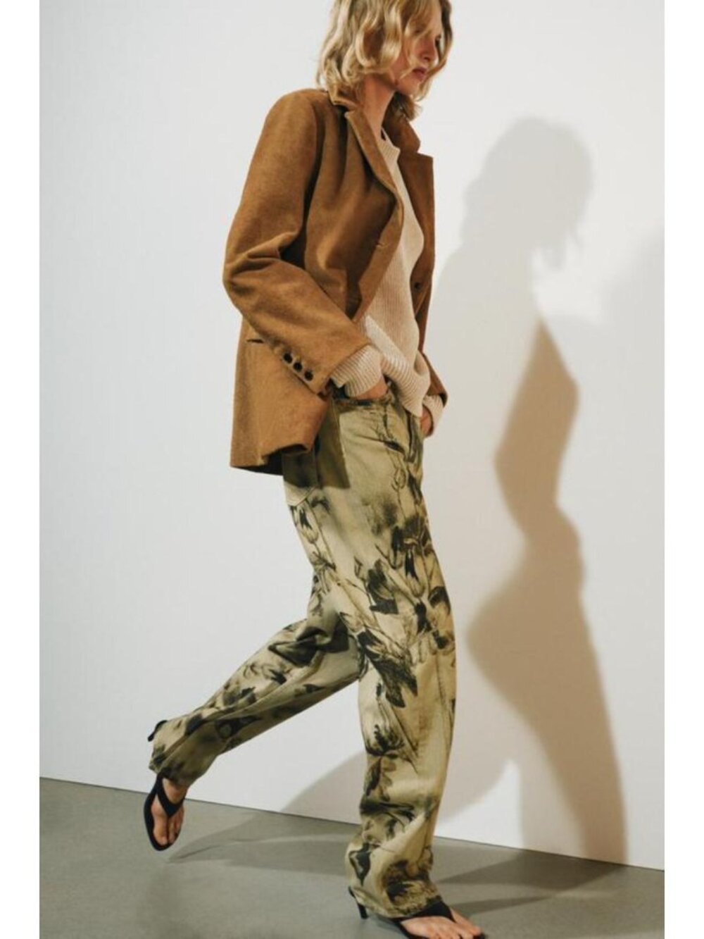 ZARA ZW COLLECTION MID-RISE BARREL JEANS WITH FLORAL PRINT 9632/271/731